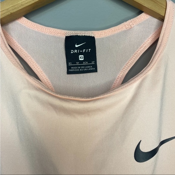 Nike Pro Tank Top - Picture 3 of 3